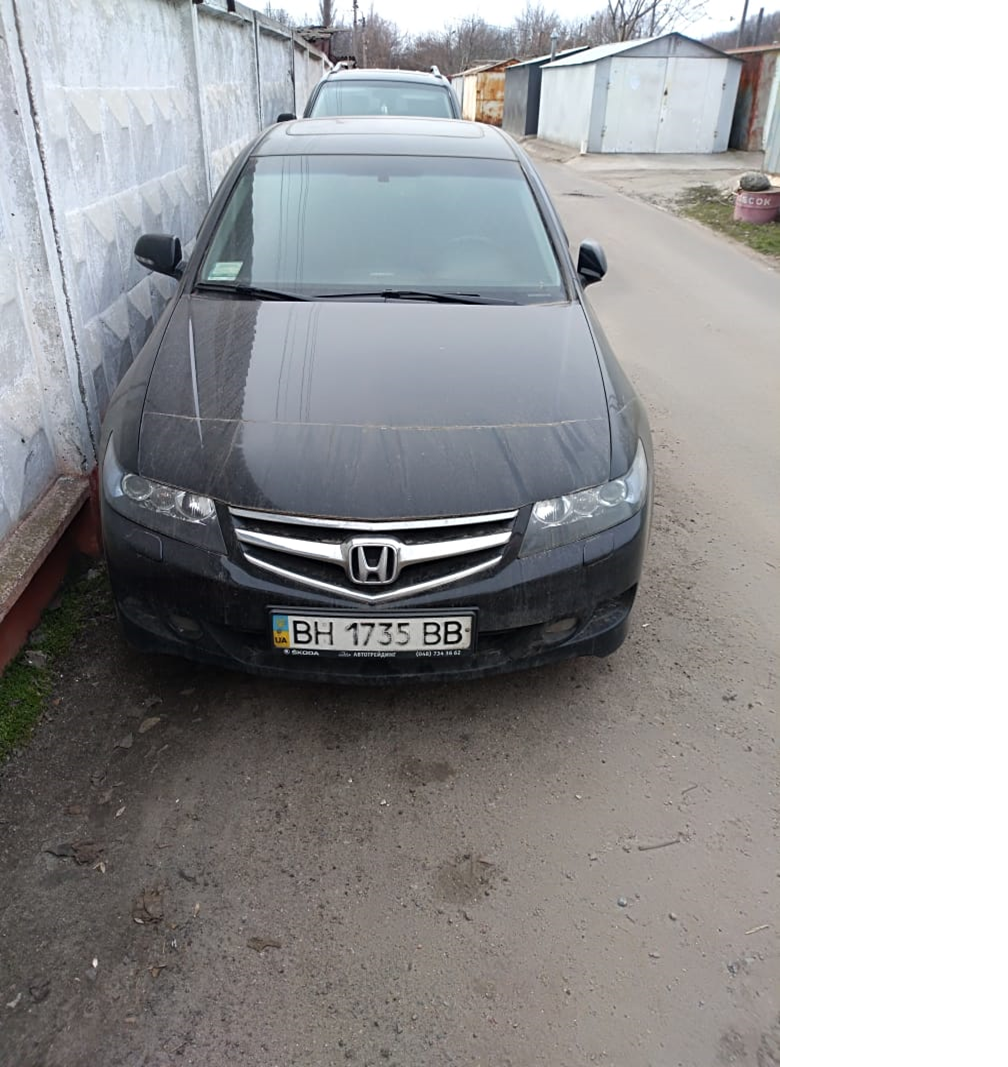 Автомобіль Honda Accord, 2006 р. в., державний номер ВН1735ВВ, номер кузова JHMCL96807C202028,  об’єм двигуна 2354, інв. №1756. Основні засоби в кількості 10 од., які знаходяться за адресою: м. Одеса, Фонтанська дорога, 11.