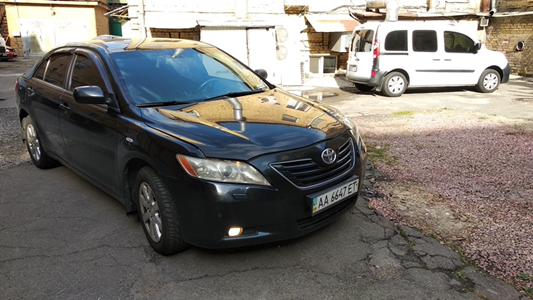 Автомобіль Toyota Camry 2.4 2007 року випуску, колір чорний, об’єм двигуна 2362 куб.см. та основні засоби у кількості 32 одиниці. Основні засоби будуть передані покупцю у строк до завершення процедури ліквідації банку (детальна інформація в публічному паспорті активів)