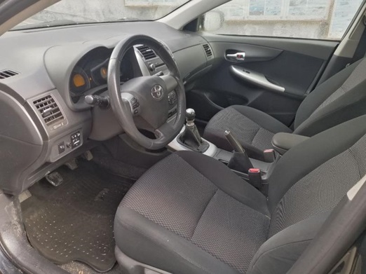 Автомобіль TOYOTA COROLLA 2010 року випуску, колір чорний, об’єм двигуна 1598 см. куб, номер кузова: JTNBV56E50J094702, тип пального - бензин,  номер державної реєстрації: ВІ1658ВІ. Сигналізація SPASE SECURITY GSM (на Toуota Corolla BI 1658BI)