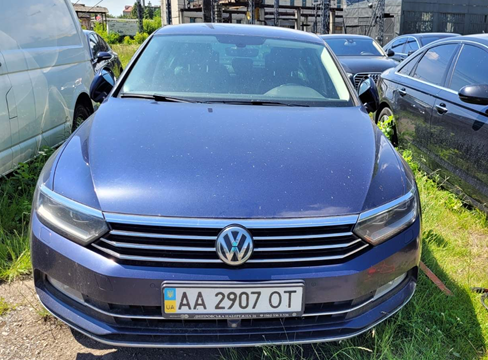 Автомобіль VOLKSWAGEN PASSAT 2015 р.в., колір синій, об’єм двигуна 1798 см. куб, номер кузова: WVWZZZ3CZFE478122, номер державної реєстрації: АА2907ОТ