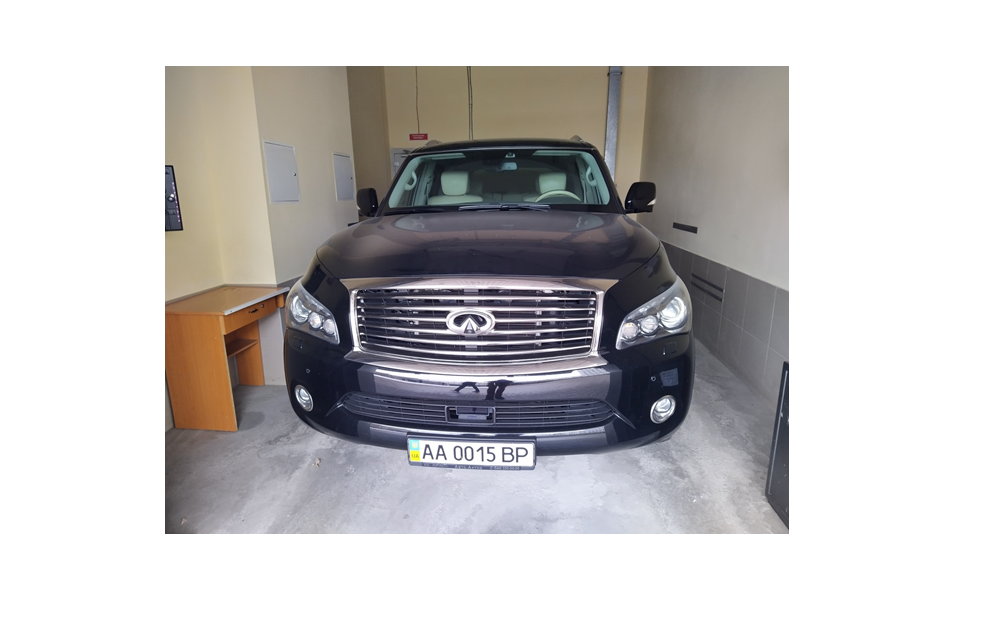 Легковий автомобіль (універсал-В легковий) INFINITI QX56, 2011 року випуску, номер кузова JN1JANZ62U0001998, номер державної реєстрації AA0015BP, інвент. номер 10071