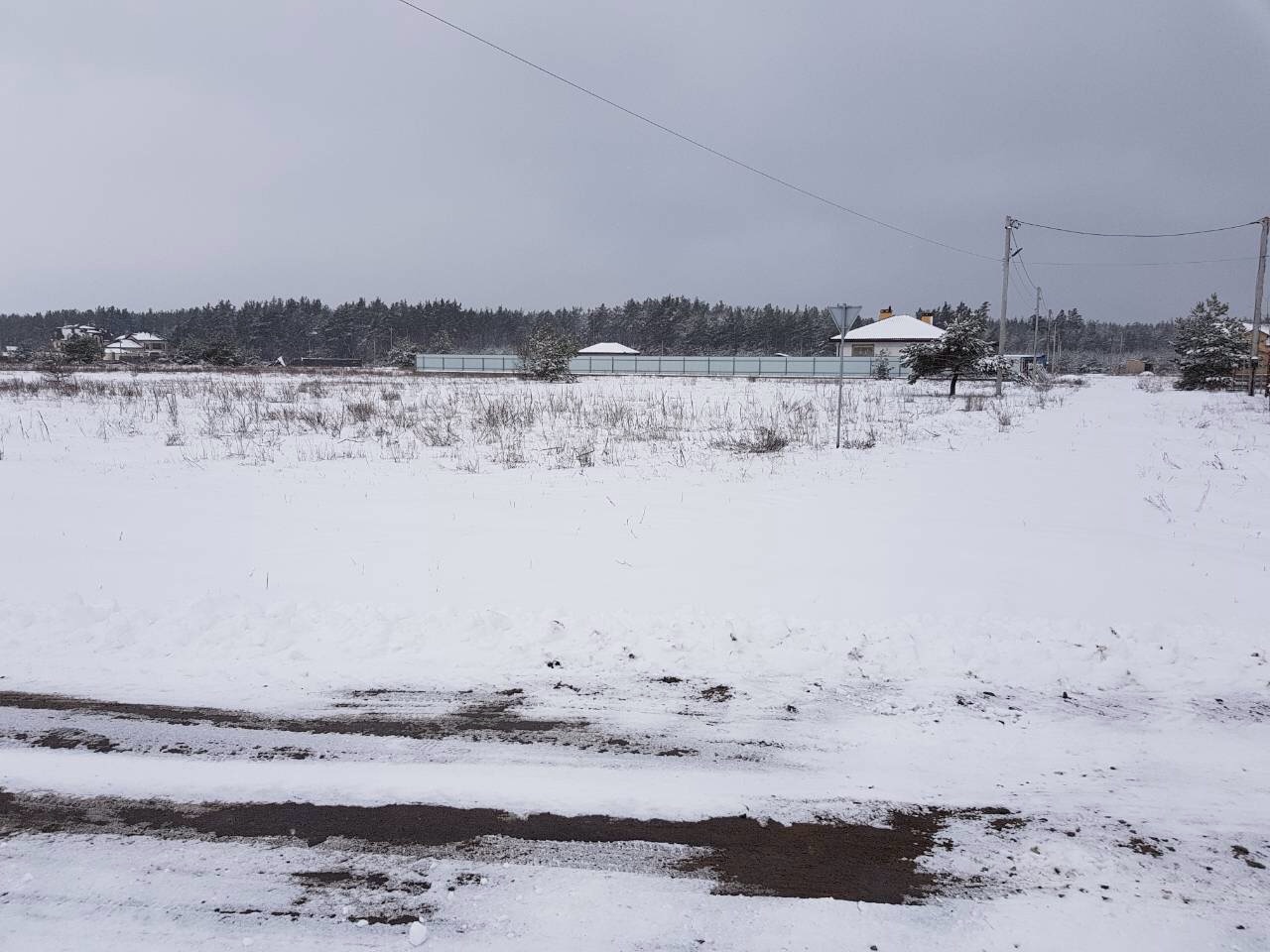 Земельна ділянка пл. 0,25 га за  адресою:  Київська обл., Вишгородський р., с. Новосілки кад.номер 3221886401:35:058:0319 (присадибна ділянка) (309085); Основні засоби- маршрутизатор інв. номер 4062306292 та касова кабіна інв.номер 4133232805