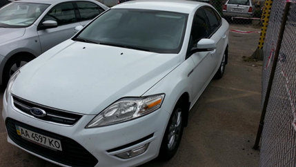 Легковий автомобіль Ford Mondeo Trend, 2011 року випуску, номер кузова WF0DXXGBBDBK66165, номер державної реєстрації АА4597КО;Автошини в кількості 9 шт.;Пальне-бензин марки А-95 в Автомобілі Ford Mondeo (АА 4597 КО), літри 18,51 л.